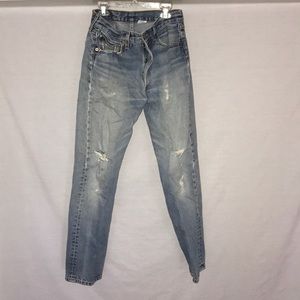 Men Levi’s jeans